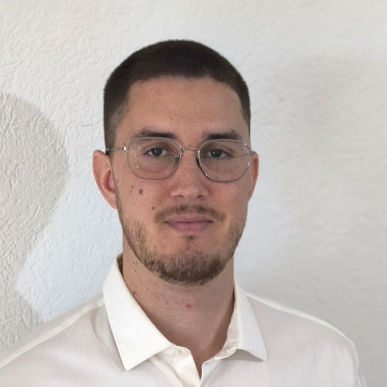 Portrait of Younes Mouhib